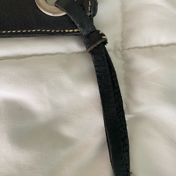 Roots Wristlet “M” - Picture 6 of 6